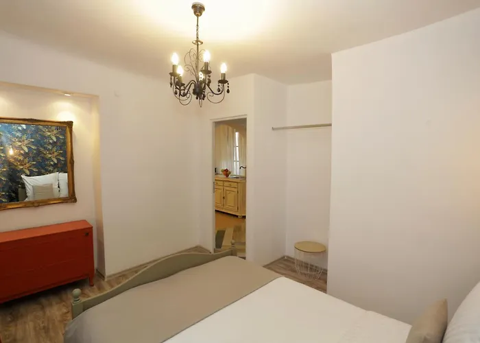 Апартаменти Union Square By Nux