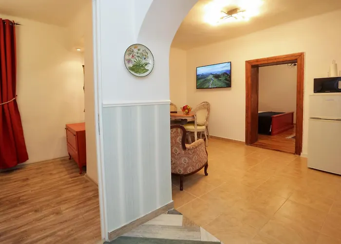 Union Square By Nux Апартаменти